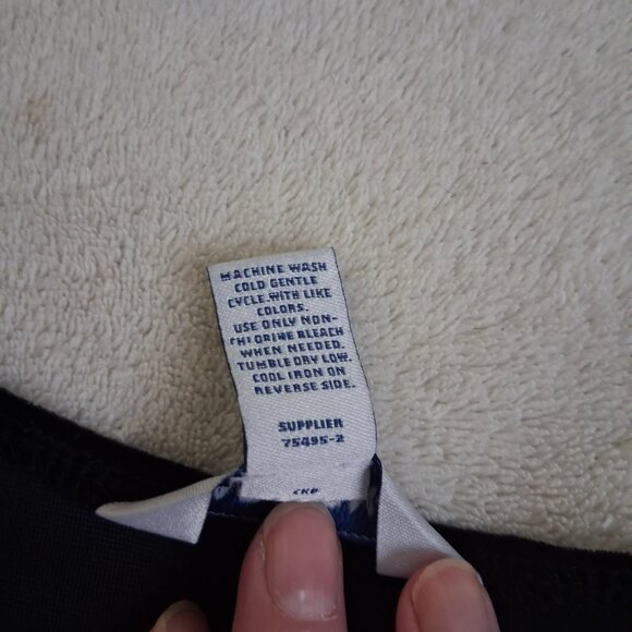 Arizona Jean Co Junior's XXL/Women's Large Black Velvet Faux Wrap Top - Picture 4 of 9